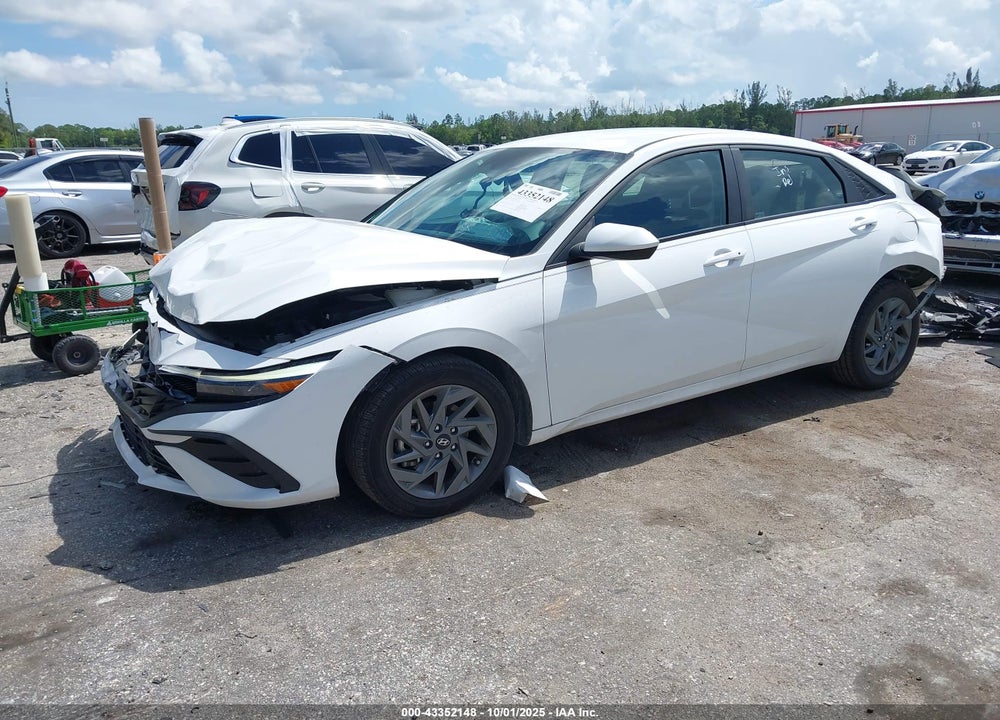 2024 HYUNDAI ELANTRA VIN: KMHLM4DG7RU732367