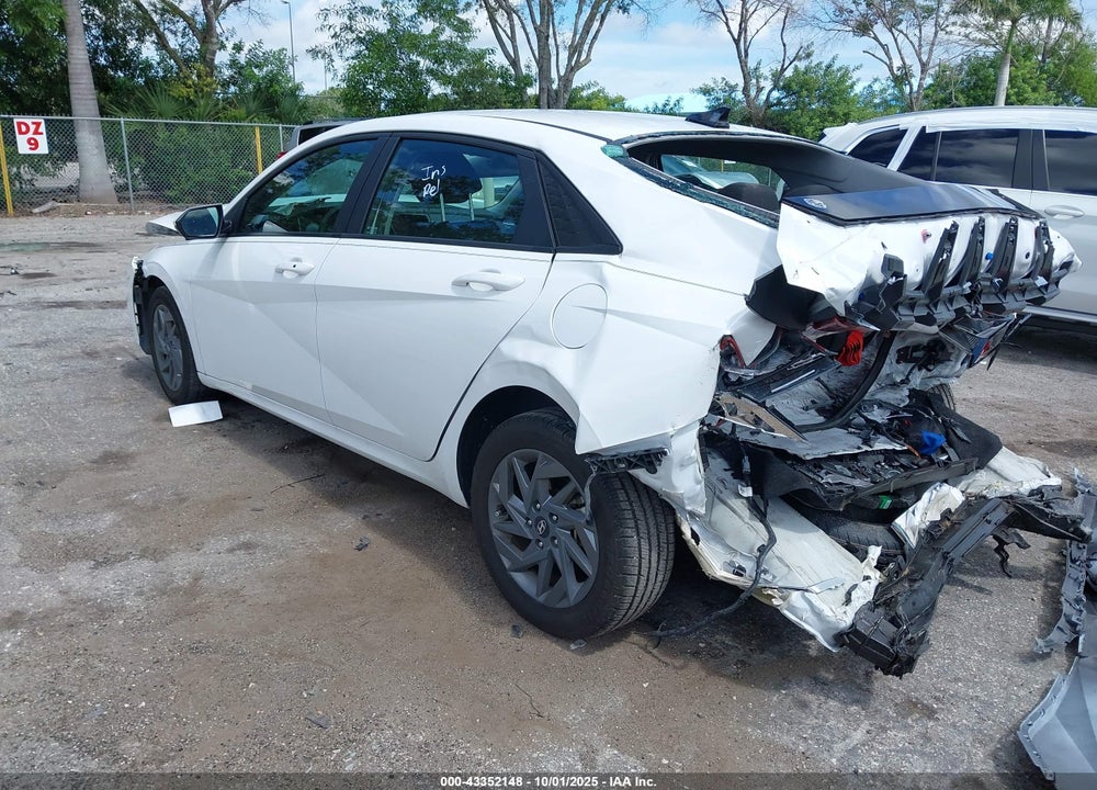 2024 HYUNDAI ELANTRA VIN: KMHLM4DG7RU732367