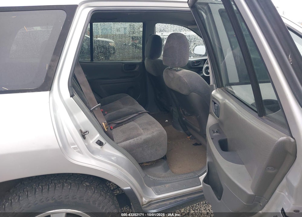 2001 HYUNDAI SANTA FE 2.4L/2.4L GL VIN: KM8SB82B61U027080