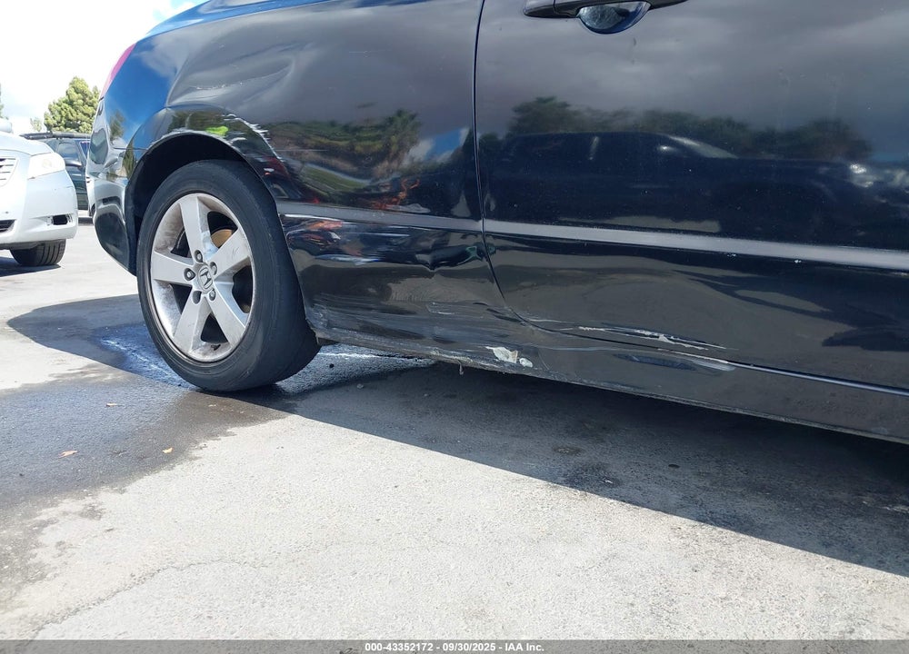 2007 HONDA CIVIC VIN: 2HGFG12847H508171