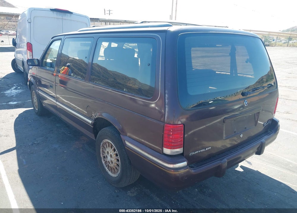 1993 CHRYSLER TOWN & COUNTRY VIN: 1C4GH54R1PX653192