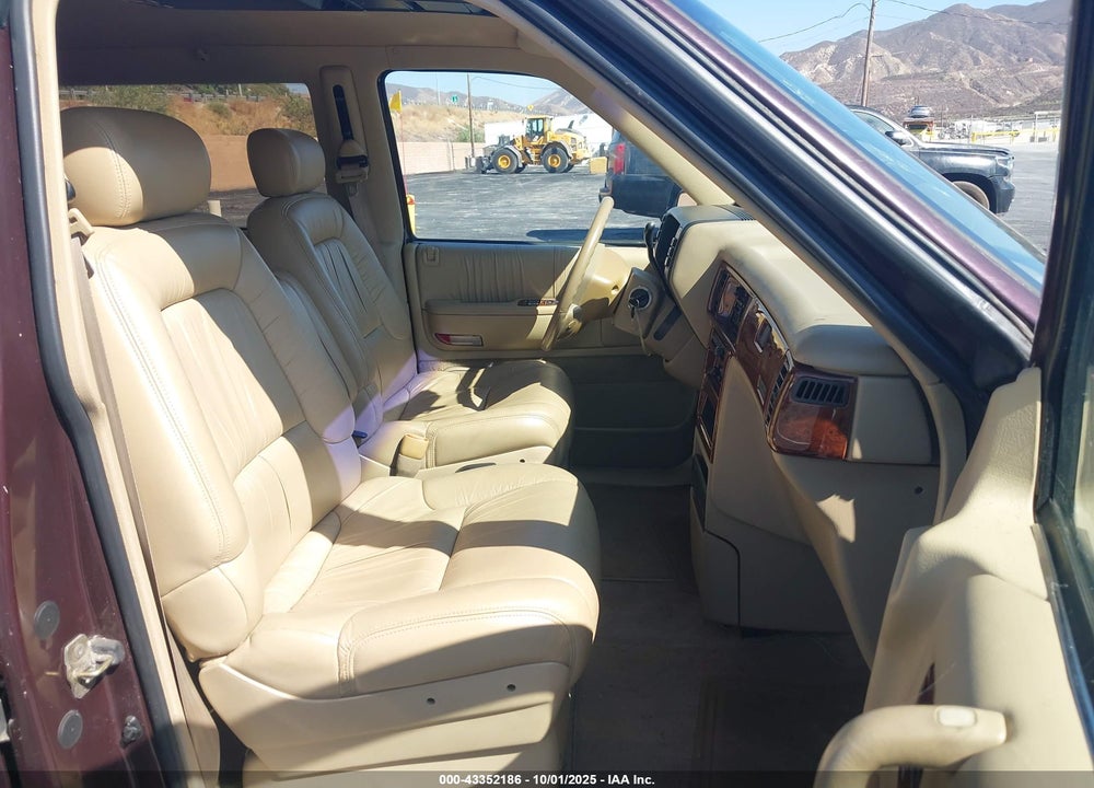 1993 CHRYSLER TOWN & COUNTRY VIN: 1C4GH54R1PX653192