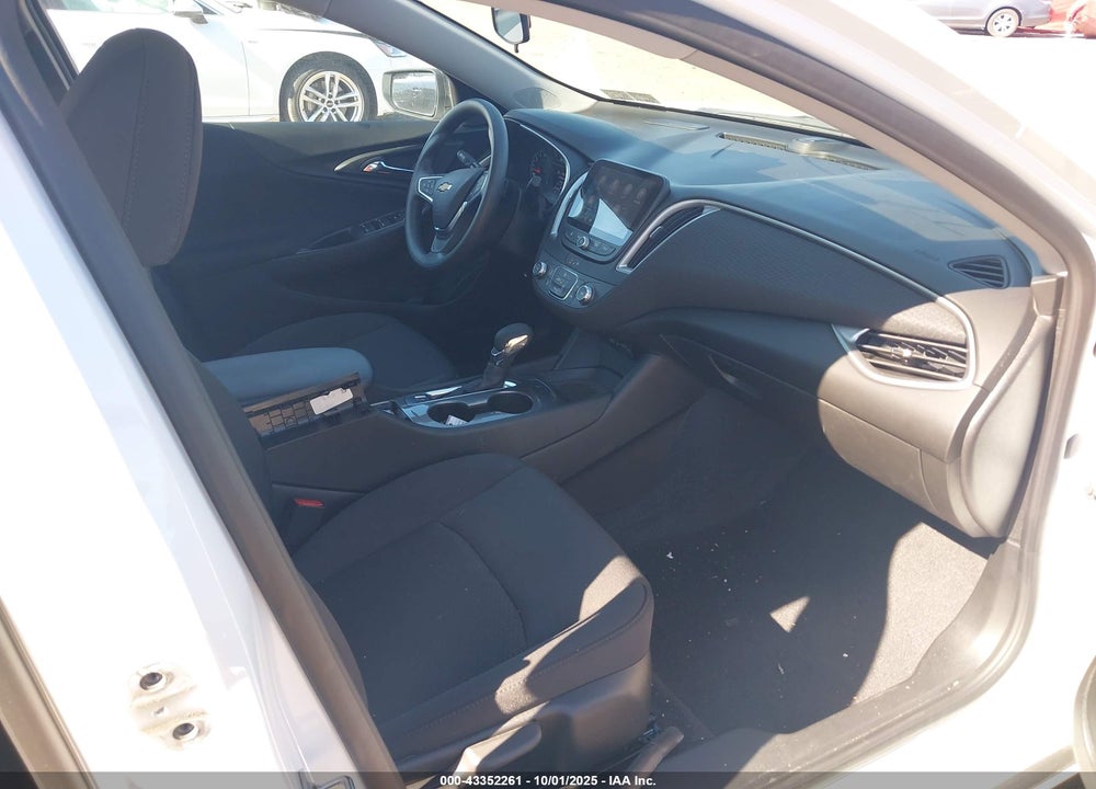 2025 CHEVROLET MALIBU FWD 1FL VIN: 1G1ZC5ST6SF117531