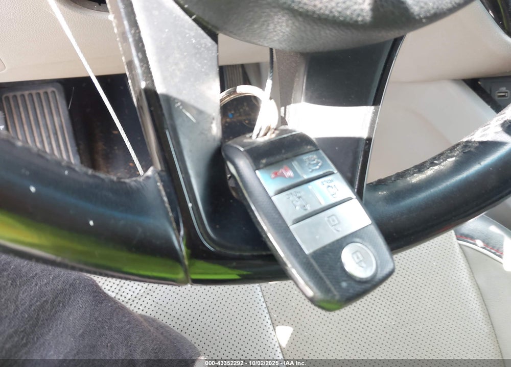 2017 KIA SEDONA LX VIN: KNDMB5C14H6280849
