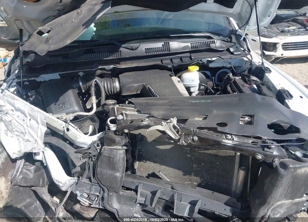 2022 RAM 1500 VIN: 3C6RR7KG7NG239927