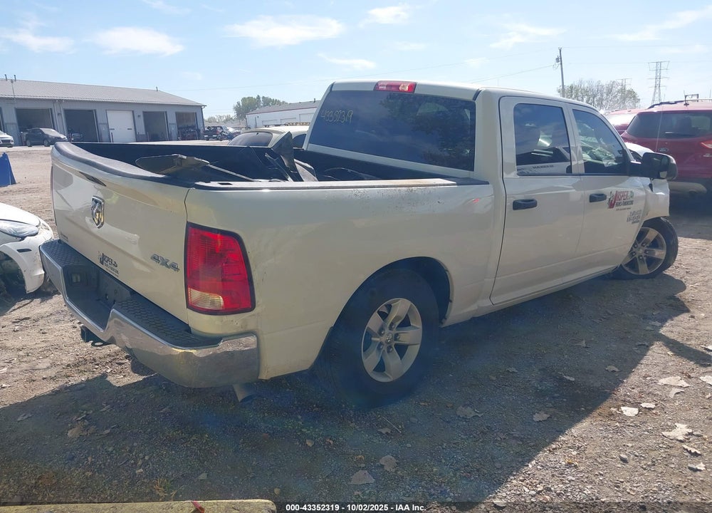 2022 RAM 1500 VIN: 3C6RR7KG7NG239927