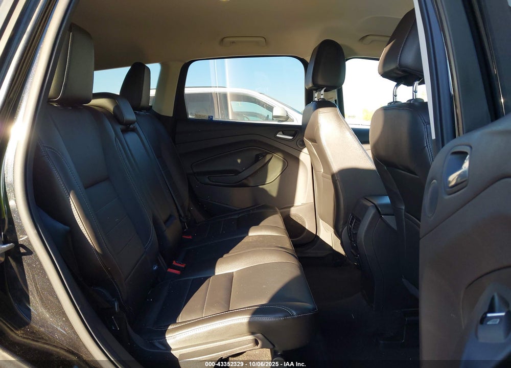 2015 FORD ESCAPE VIN: 1FMCU9G91FUC54145