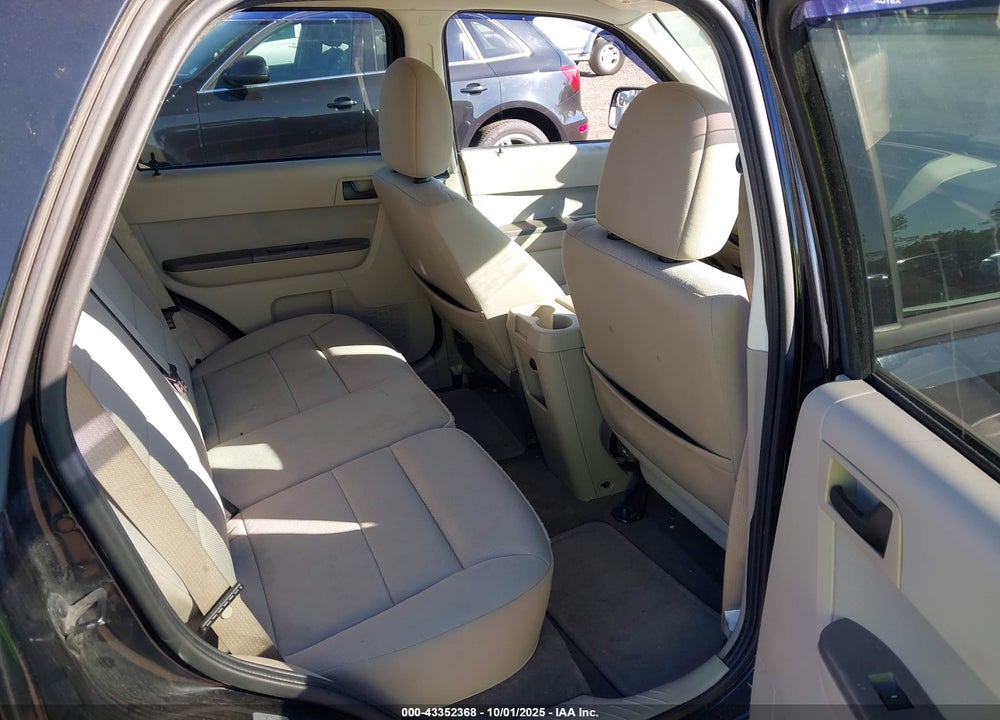 2010 FORD ESCAPE VIN: 1FMCU9DGXAKD46068