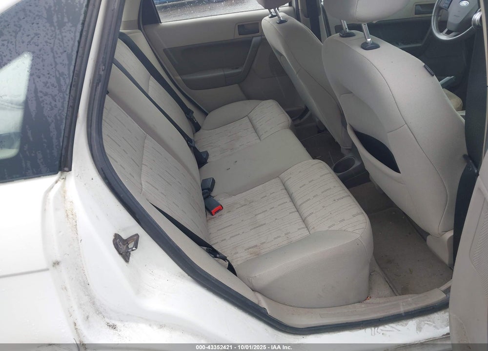 2010 FORD FOCUS VIN: 1FAHP3FN7AW178415