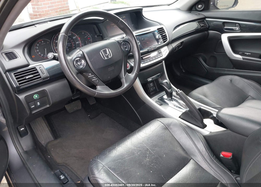 2013 HONDA ACCORD EX-L V-6 VIN: 1HGCT2B81DA010282
