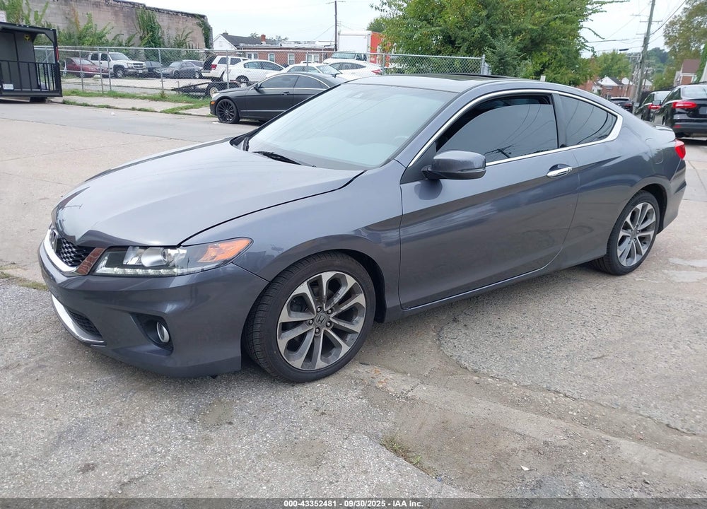 2013 HONDA ACCORD EX-L V-6 VIN: 1HGCT2B81DA010282