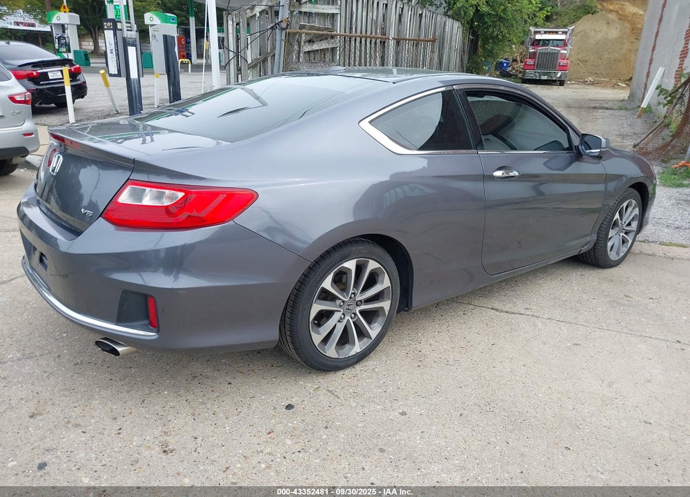 2013 HONDA ACCORD EX-L V-6 VIN: 1HGCT2B81DA010282