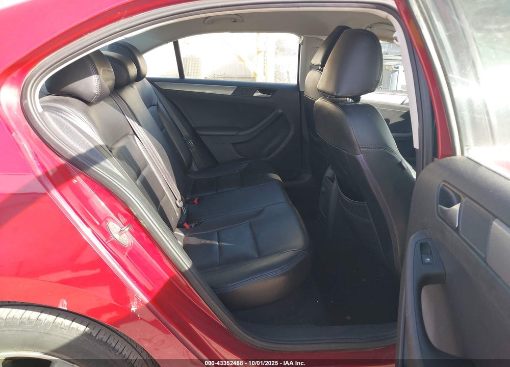 2017 VOLKSWAGEN JETTA 1.4T S VIN: 3VW2B7AJ1HM222183