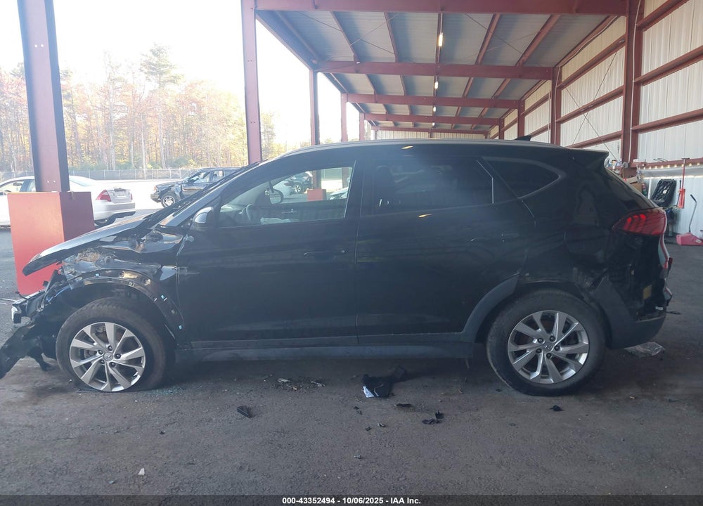 2021 HYUNDAI TUCSON VIN: KM8J3CA44MU365693