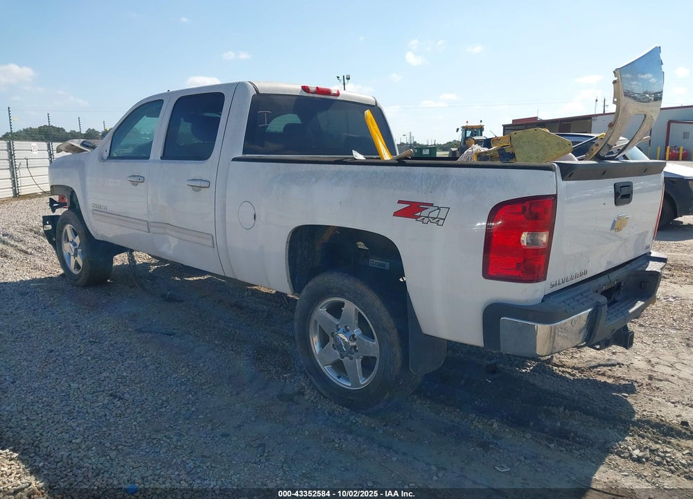 2011 CHEVROLET SILVERADO 2500HD LTZ VIN: 1GC1KYC87BF156194