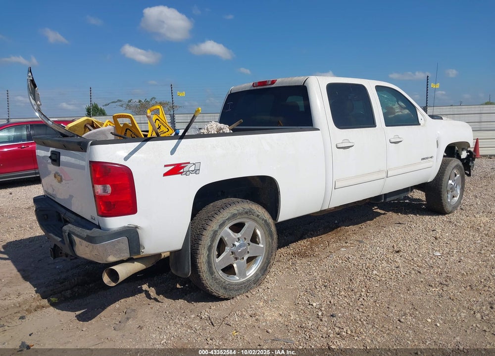 2011 CHEVROLET SILVERADO 2500HD LTZ VIN: 1GC1KYC87BF156194