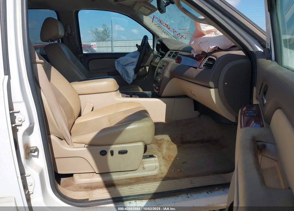 2011 CHEVROLET SILVERADO 2500HD LTZ VIN: 1GC1KYC87BF156194