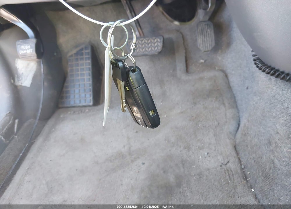 2007 TOYOTA PRIUS VIN: JTDKB20U177571712