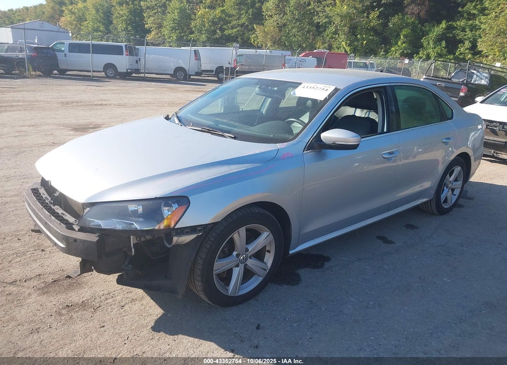2014 VOLKSWAGEN PASSAT VIN: 1VWBP7A32EC009615