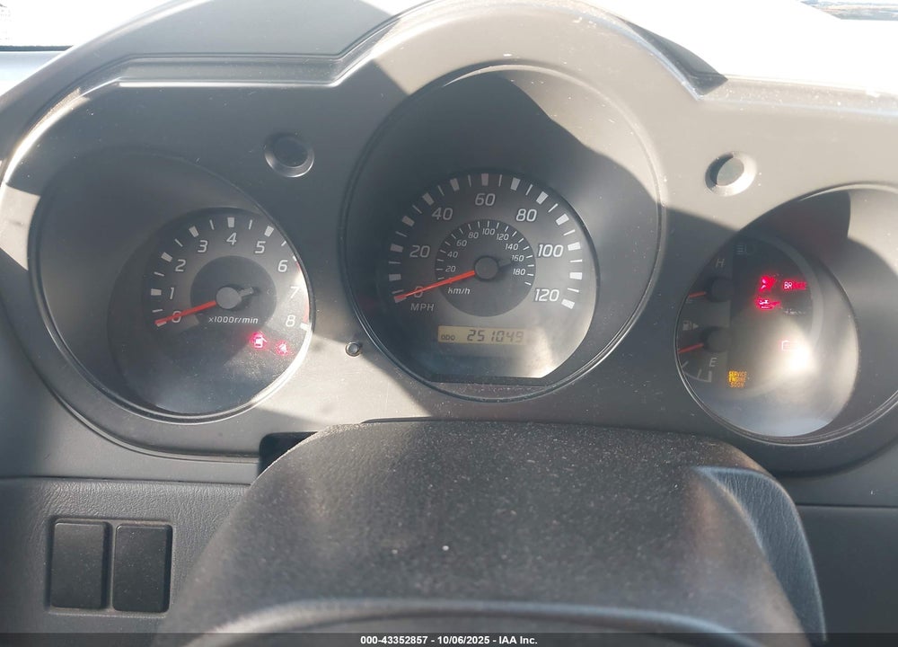 2002 NISSAN FRONTIER XE-V6 VIN: 1N6ED26Y82C382005