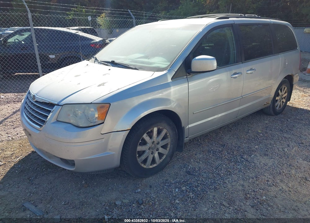 2008 CHRYSLER TOWN & COUNTRY TOURING VIN: 2A8HR54P18R607080