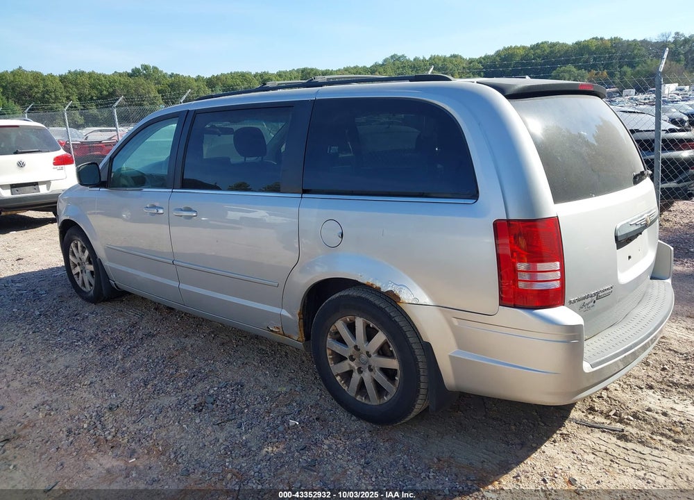 2008 CHRYSLER TOWN & COUNTRY TOURING VIN: 2A8HR54P18R607080