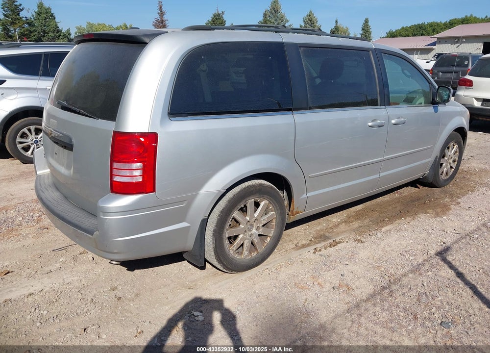 2008 CHRYSLER TOWN & COUNTRY TOURING VIN: 2A8HR54P18R607080