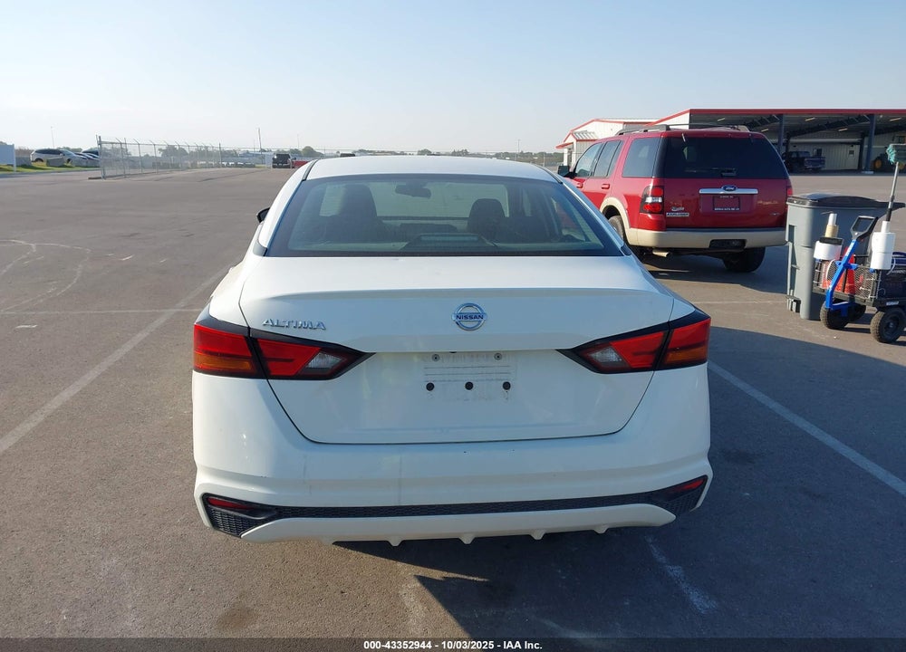 2022 NISSAN ALTIMA S FWD VIN: 1N4BL4BV9NN300569