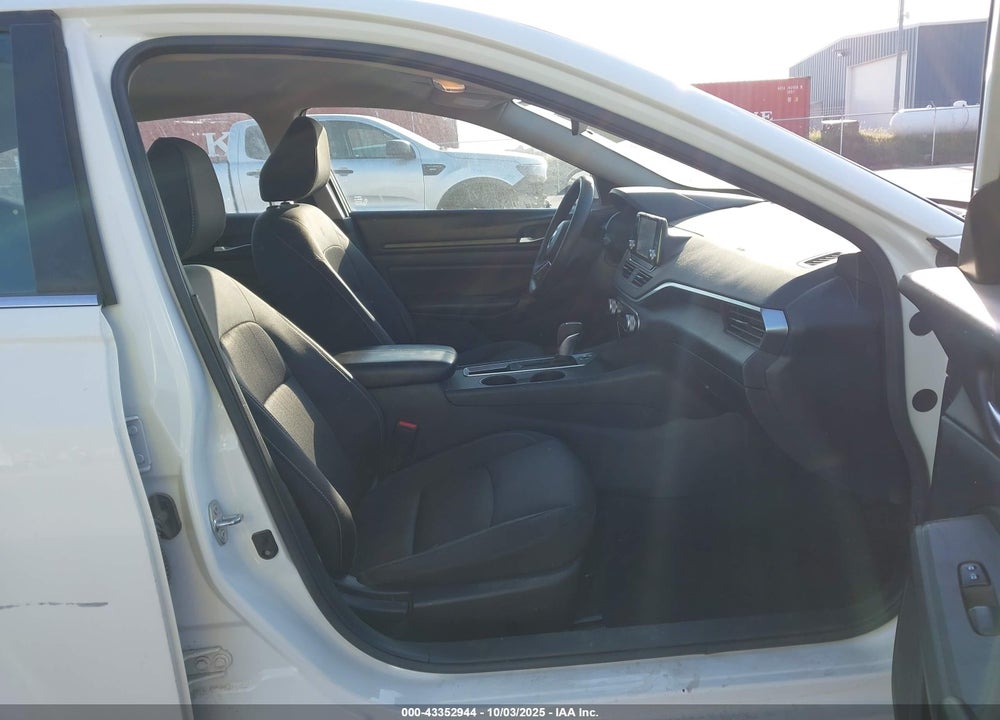 2022 NISSAN ALTIMA S FWD VIN: 1N4BL4BV9NN300569