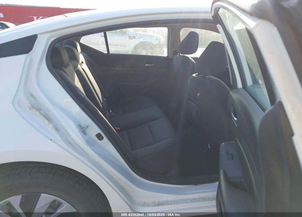 2022 NISSAN ALTIMA S FWD VIN: 1N4BL4BV9NN300569