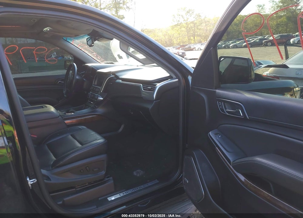 2017 CHEVROLET SUBURBAN VIN: 1GNSKHKC6HR241424