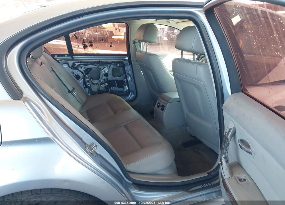 2010 BMW 3 SERIES VIN: WBAPH5G5XANM35714
