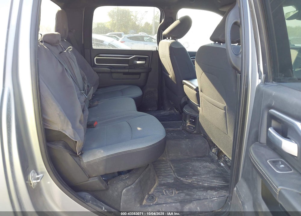 2024 RAM 2500 BIG HORN 4X4 8' BOX VIN: 3C6UR5JJXRG249398