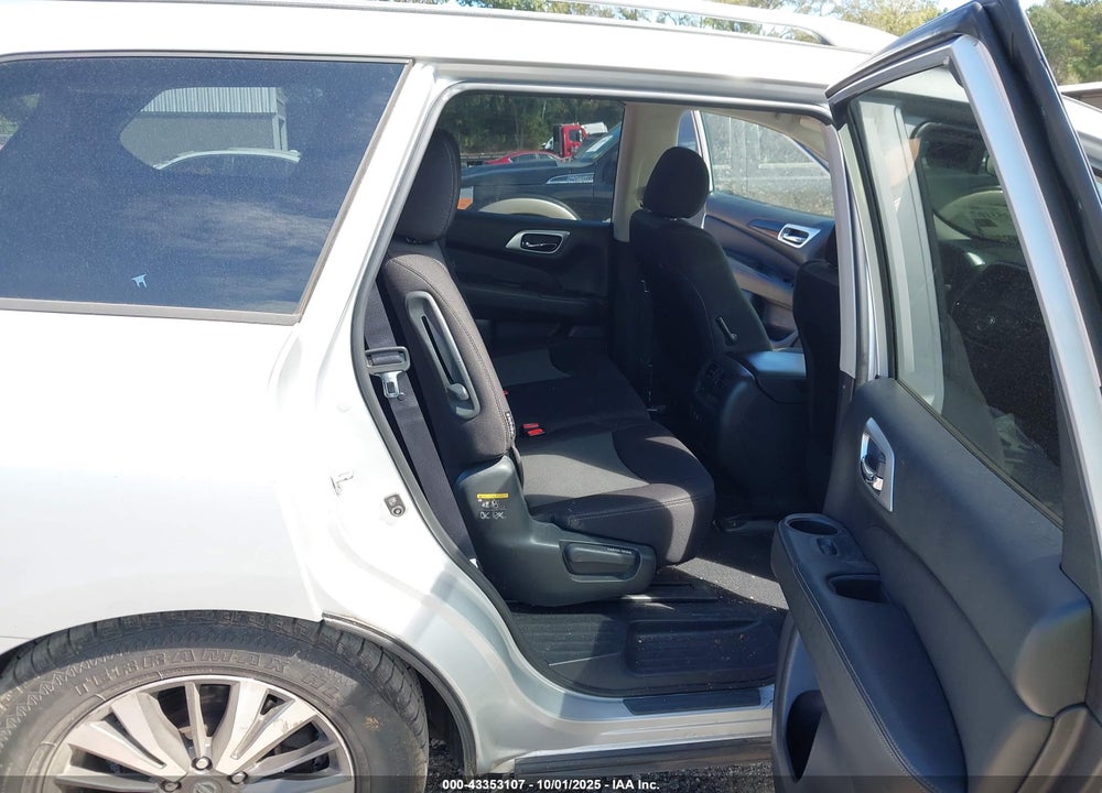 2019 NISSAN PATHFINDER S VIN: 5N1DR2MN8KC644870