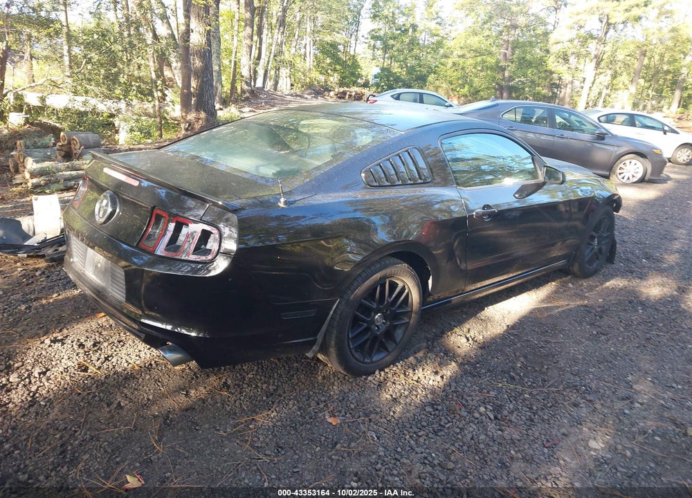 2014 FORD MUSTANG VIN: 1ZVBP8AM2E5301266