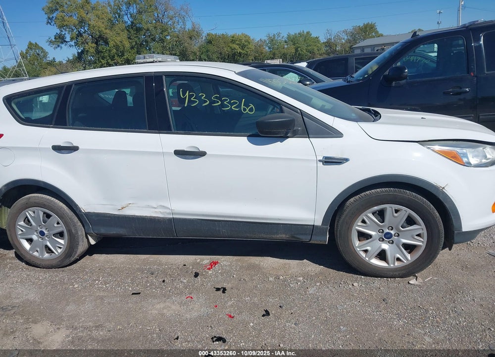 2016 FORD ESCAPE VIN: 1FMCU0F71GUB56021