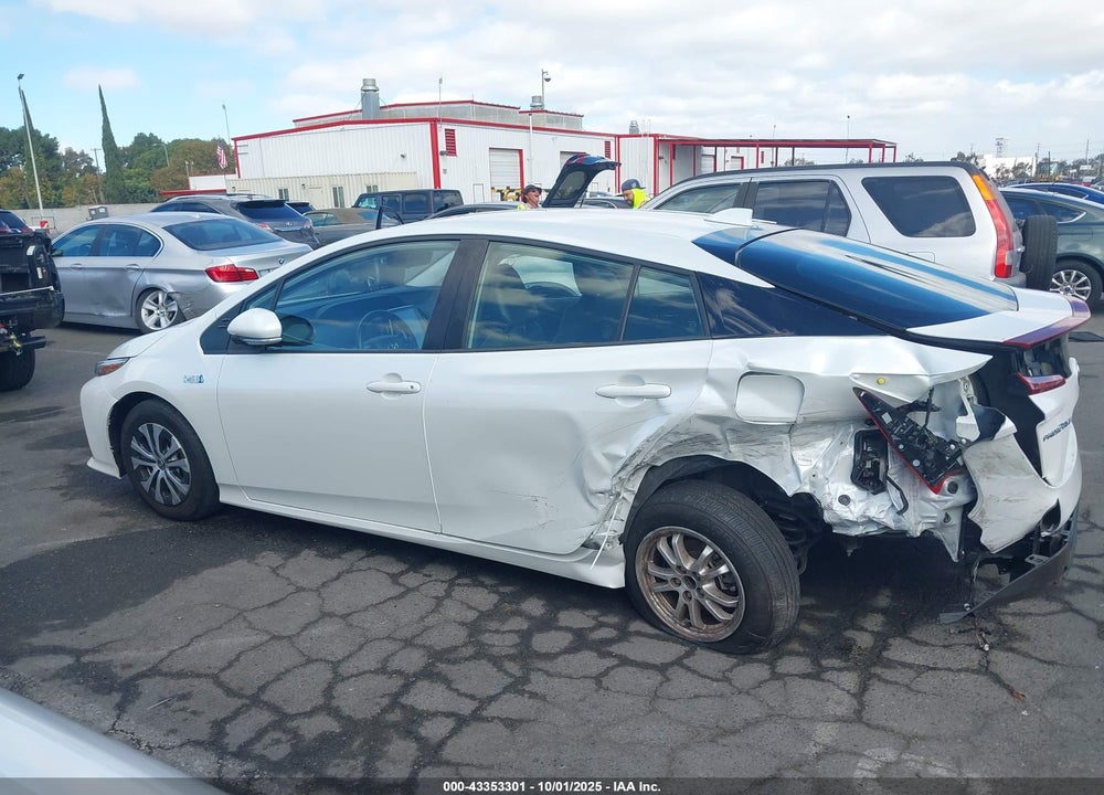 2021 TOYOTA PRIUS PRIME XLE VIN: JTDKAMFP3M3164803