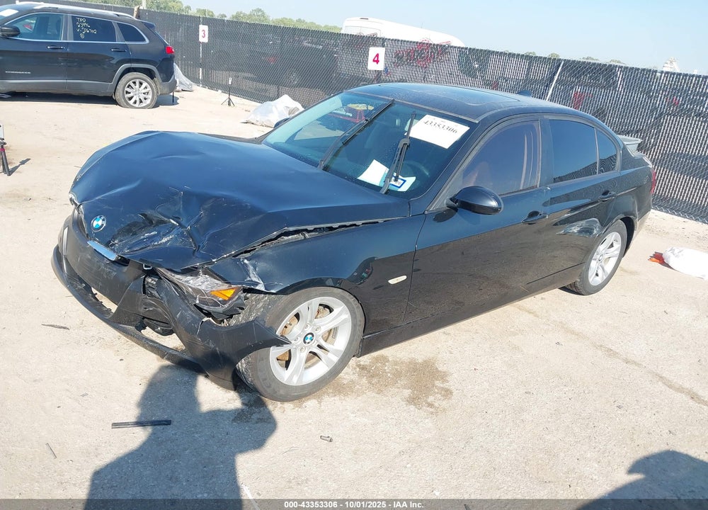 2008 BMW 3 SERIES VIN: WBAVA33518P142868