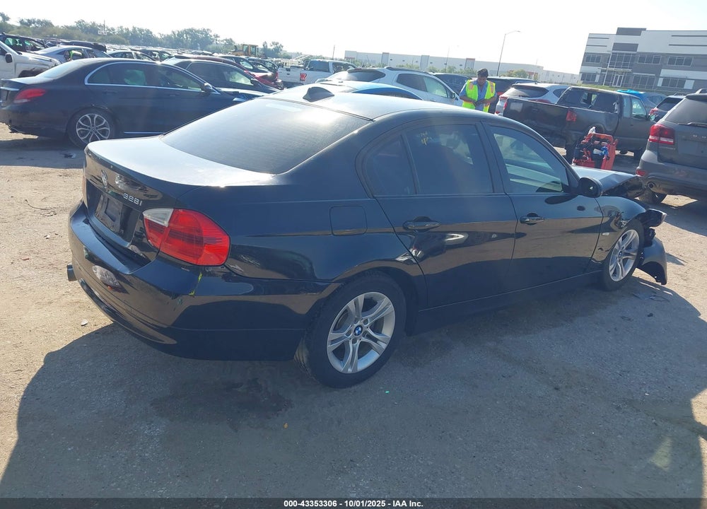 2008 BMW 3 SERIES VIN: WBAVA33518P142868