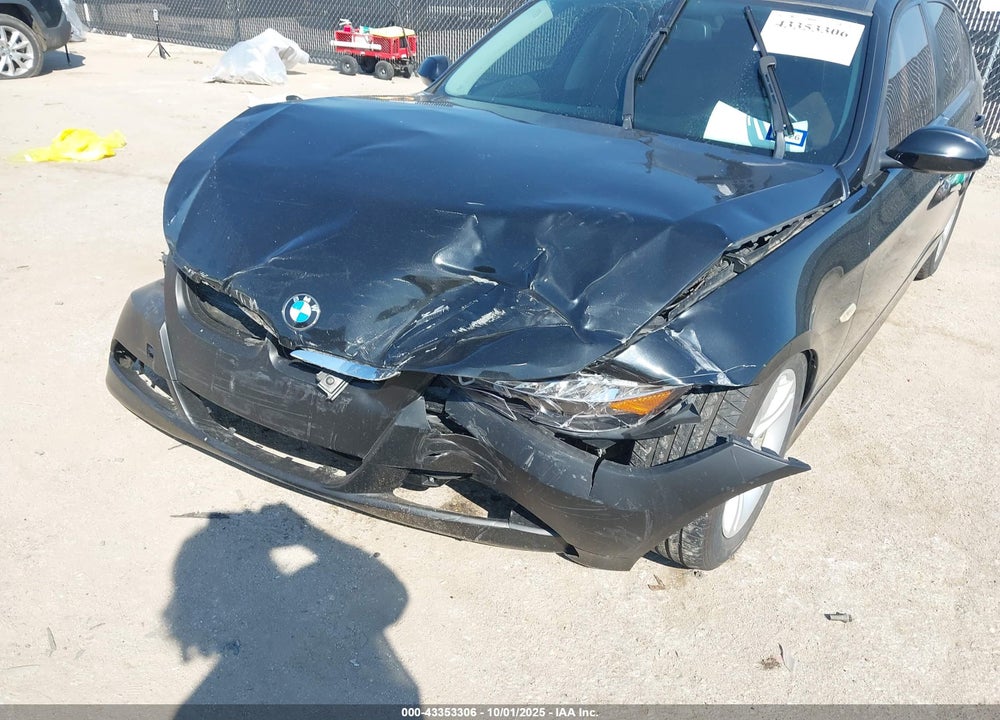 2008 BMW 3 SERIES VIN: WBAVA33518P142868