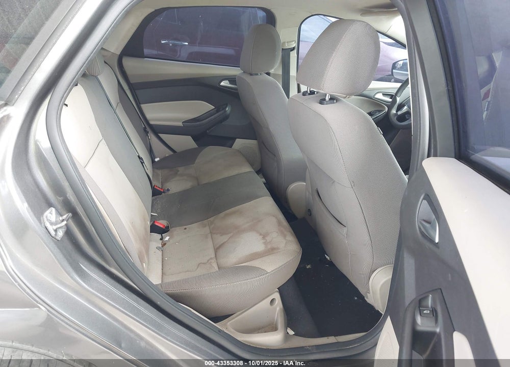 2013 FORD FOCUS VIN: 1FADP3F21DL241258