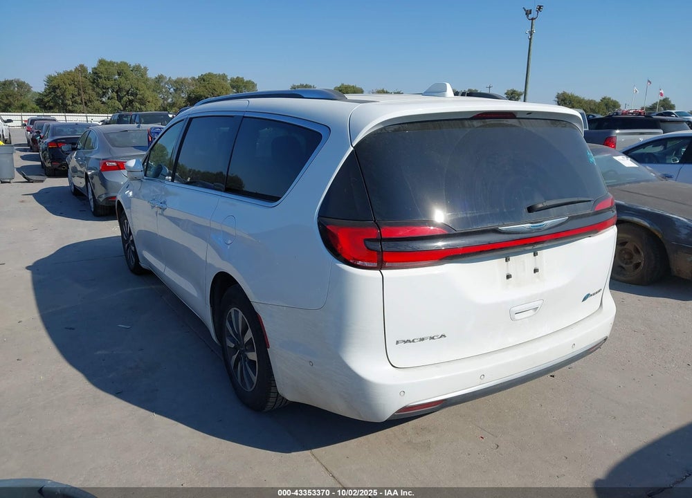 2021 CHRYSLER PACIFICA HYBRID TOURING L VIN: 2C4RC1L72MR606036