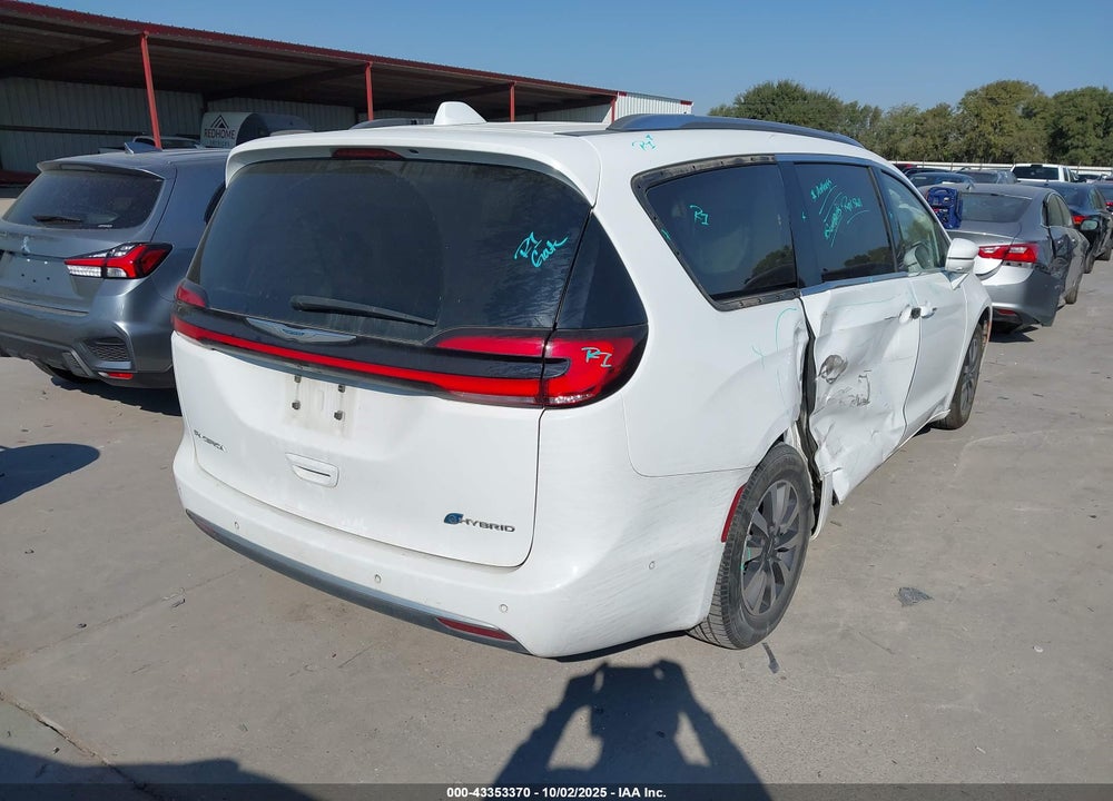 2021 CHRYSLER PACIFICA HYBRID TOURING L VIN: 2C4RC1L72MR606036