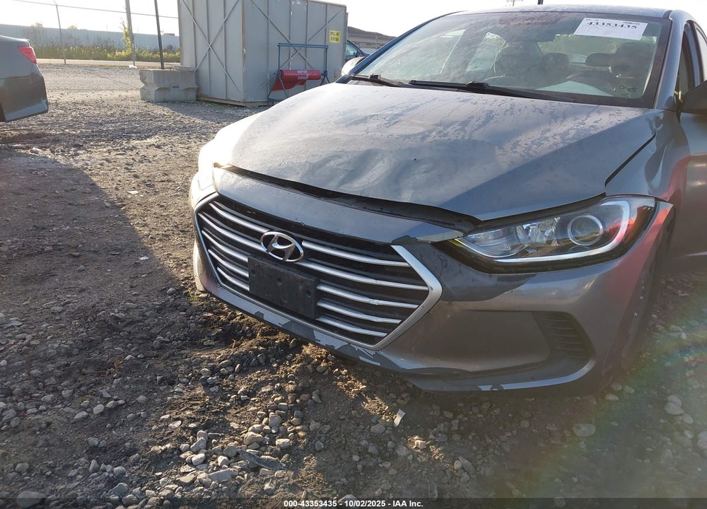 2017 HYUNDAI ELANTRA VIN: KMHD74LF9HU110419
