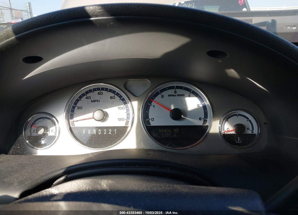 2005 SATURN RELAY FWD VIN: 5GZDV03L05D273852