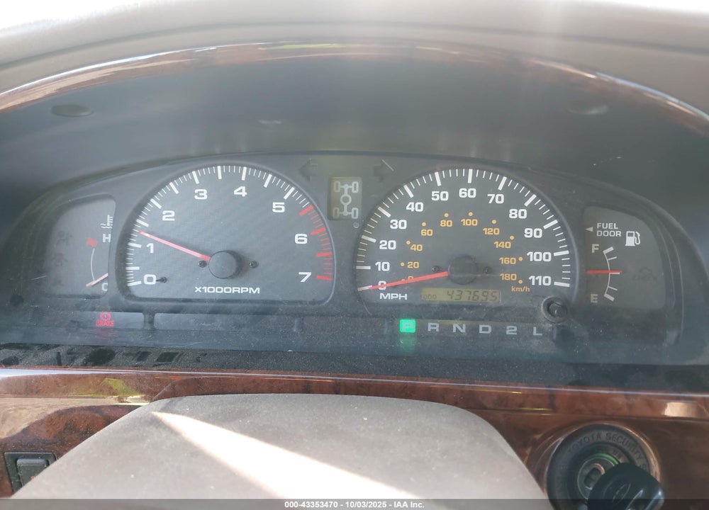 2000 TOYOTA 4RUNNER LIMITED V6 VIN: JT3HN87R0Y0289985
