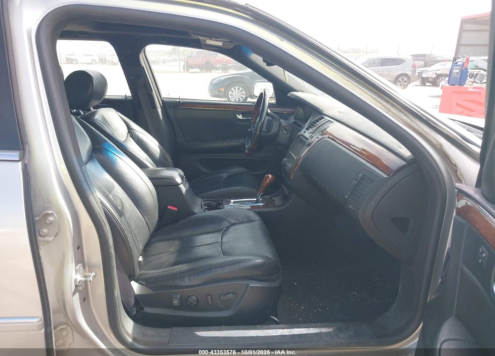 2007 CADILLAC DTS LUXURY II VIN: 1G6KD57Y07U118108