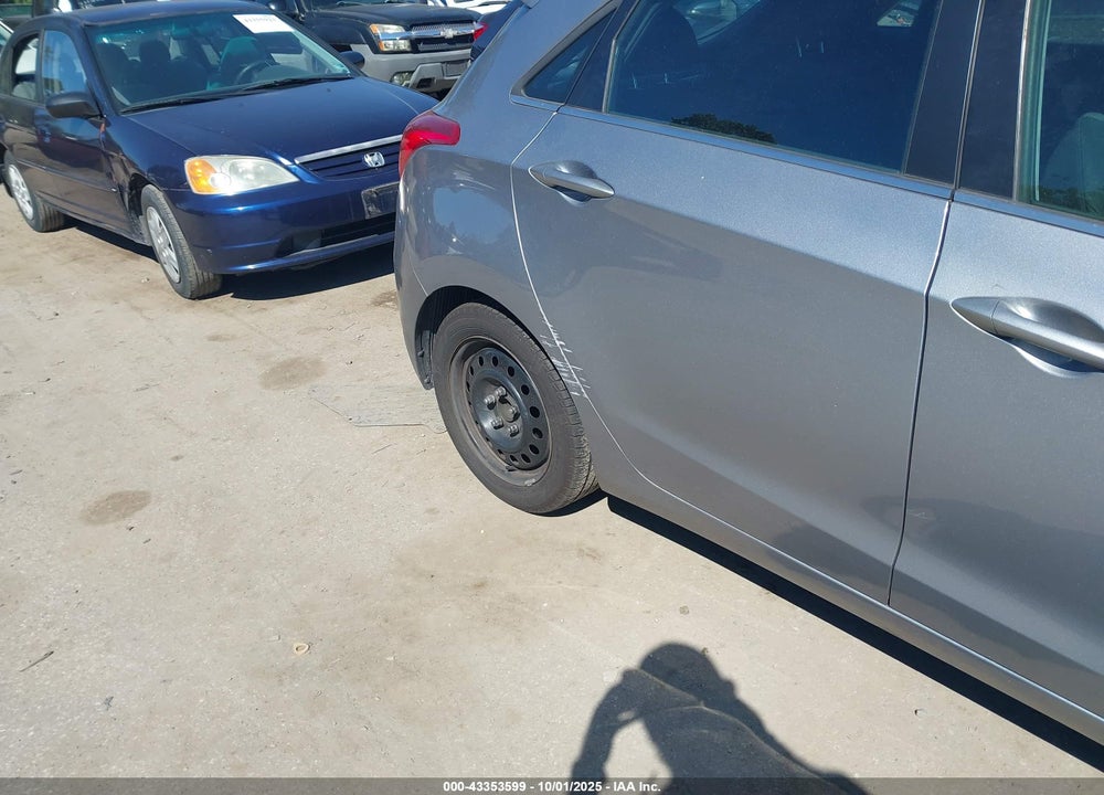 2016 HYUNDAI ELANTRA VIN: KMHD35LH7GU274429