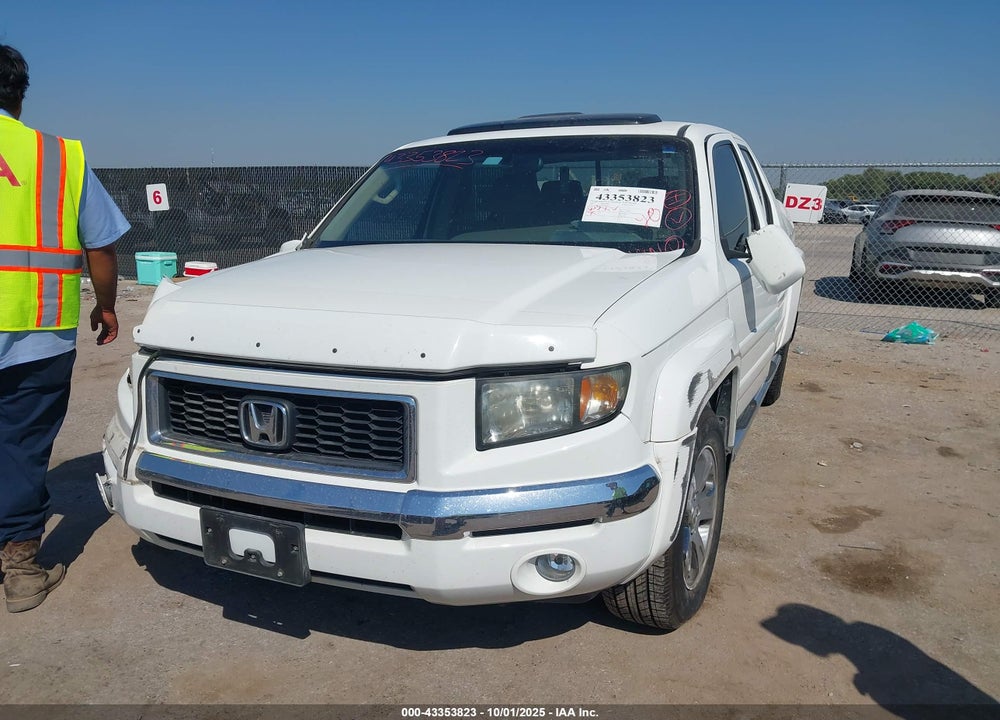 2007 HONDA RIDGELINE RTL VIN: 2HJYK16577H540582