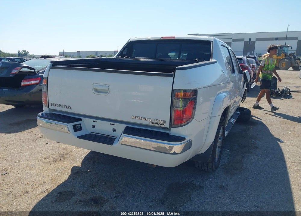 2007 HONDA RIDGELINE RTL VIN: 2HJYK16577H540582
